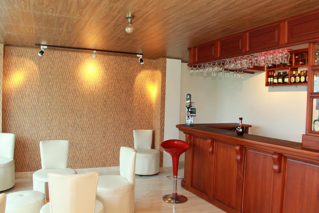 Tenjo Hotel 80 Real מראה חיצוני תמונה